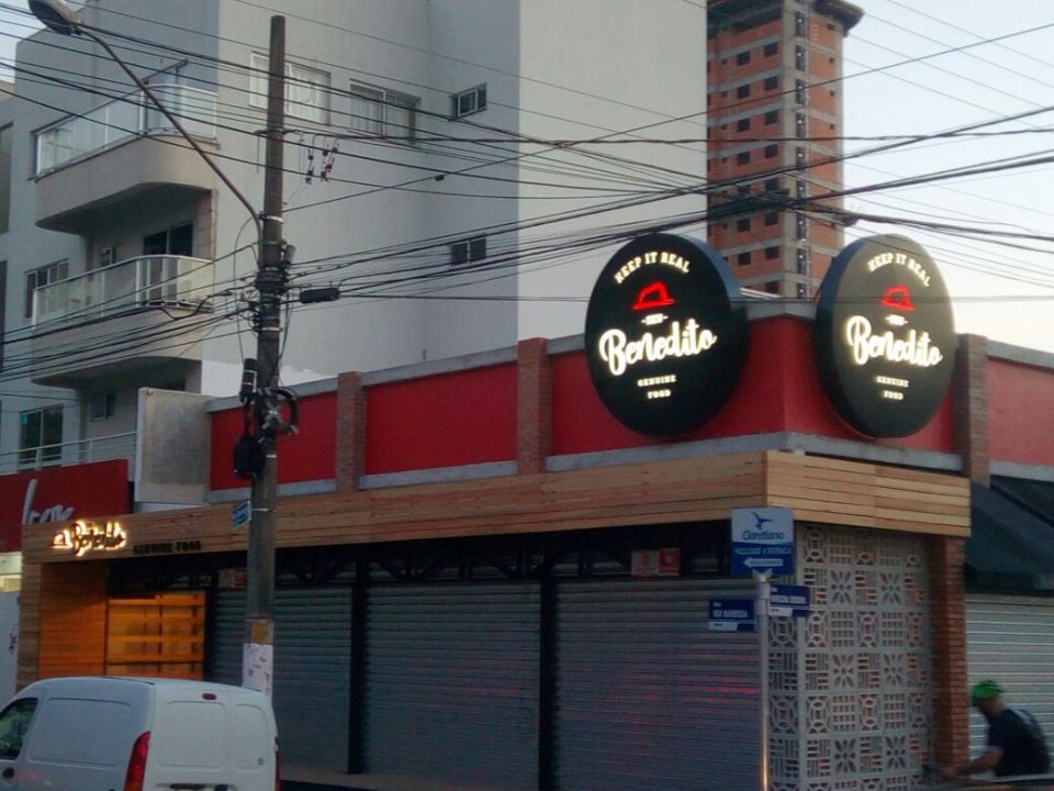 Pena Luminosos -